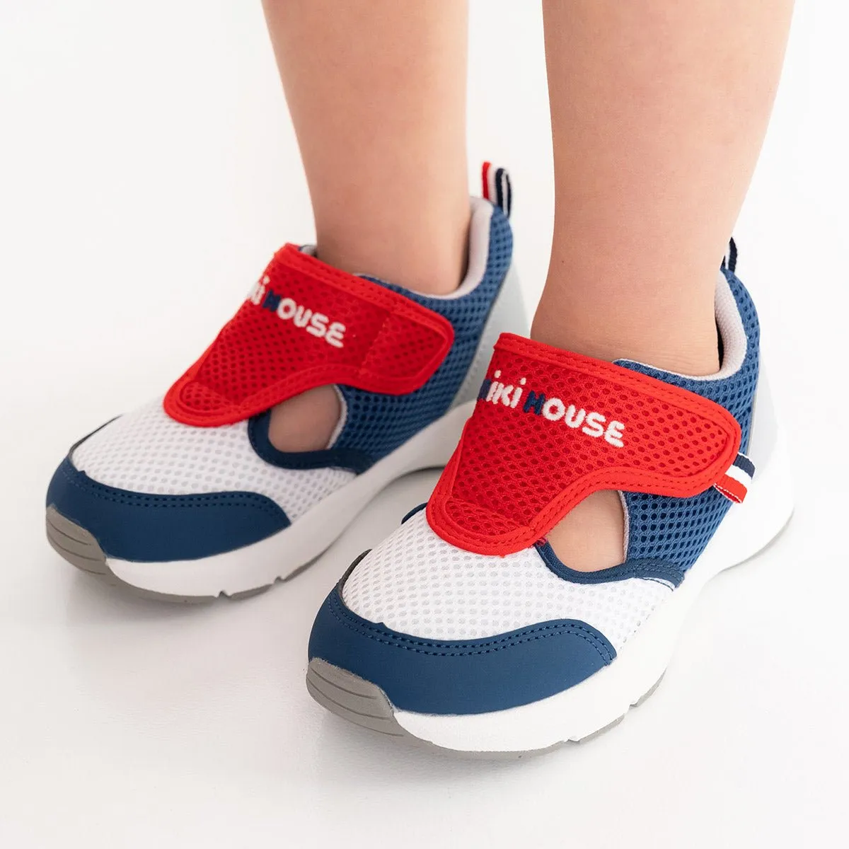 Double Russell Airy Athletic Shoes for Kids