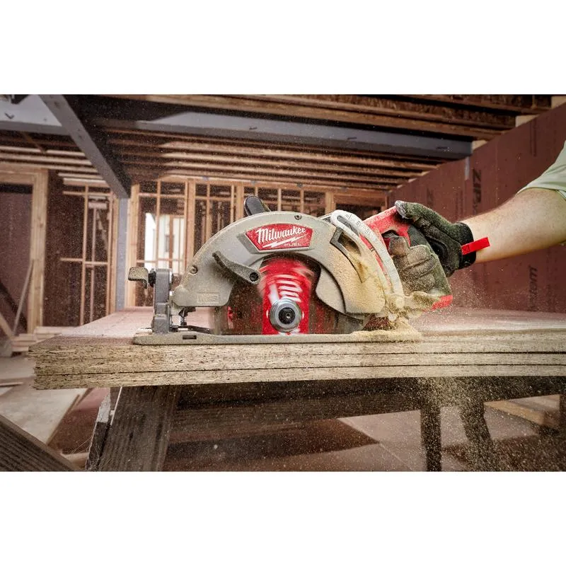 Milwaukee M18 FUEL 7-1/4 in. Cordless Brushless Rear Handle Circular Saw Tool Only