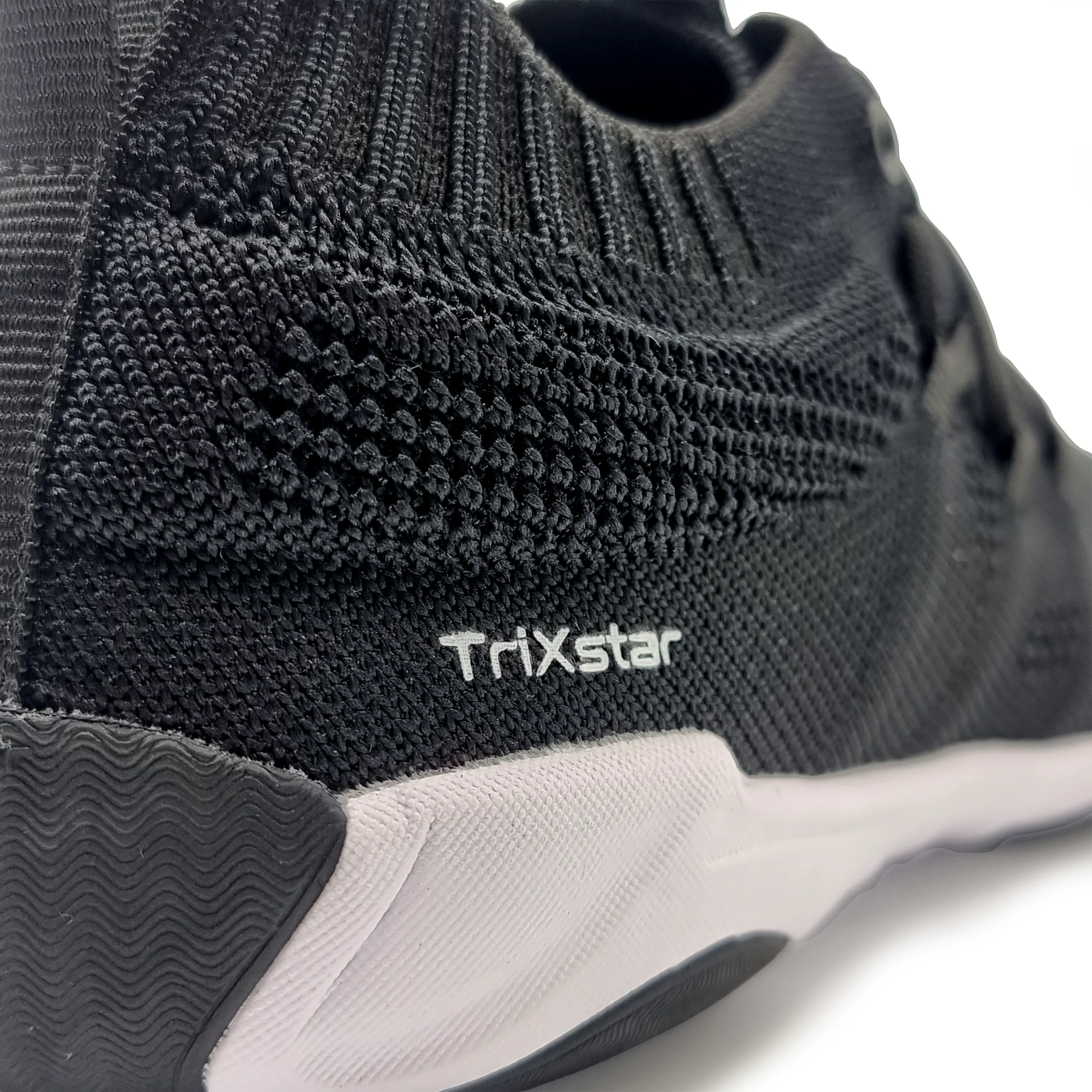 TriXstar Altair Black White