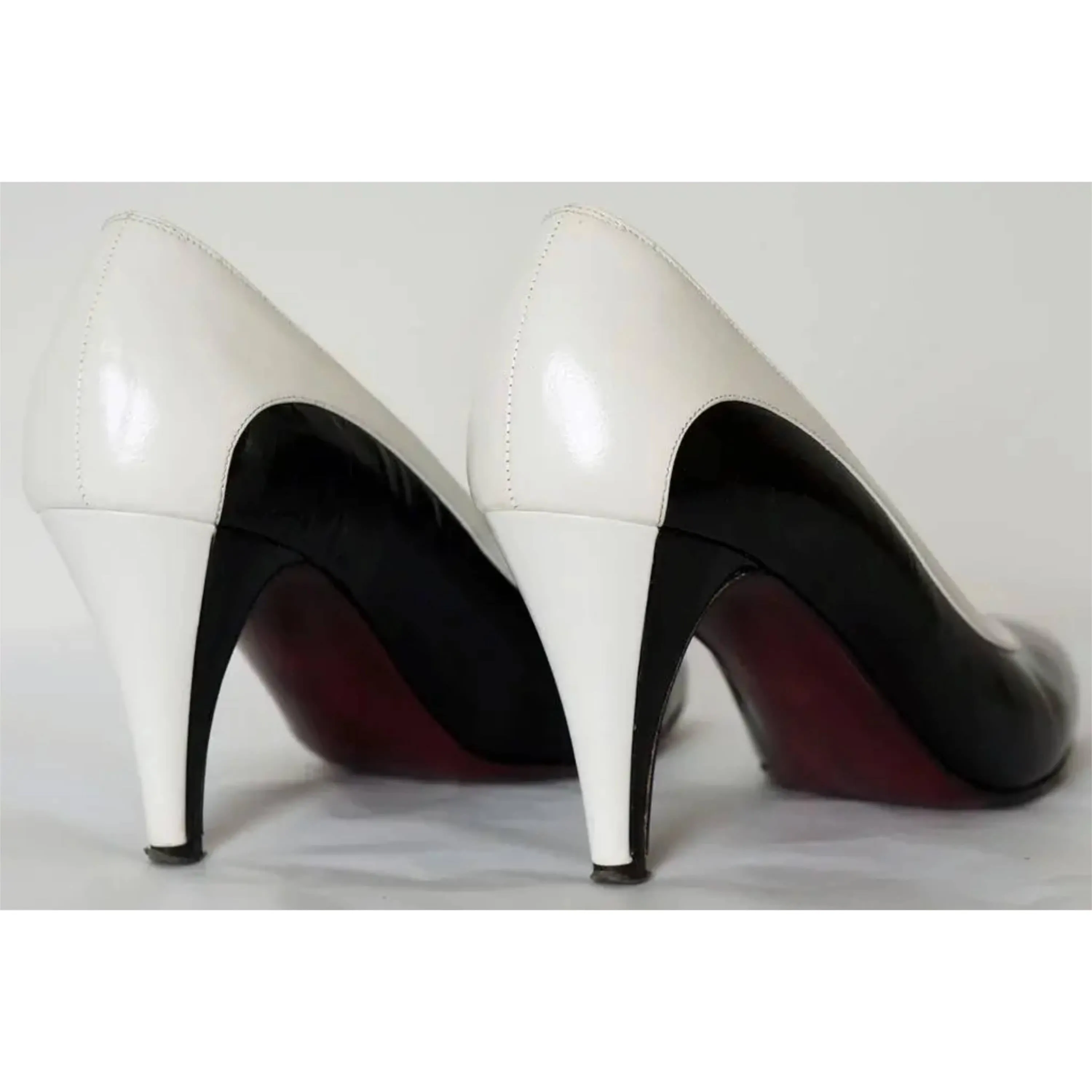 Vintage 1980s Bruno Magli Shoes Black & White Pumps Size 7AA