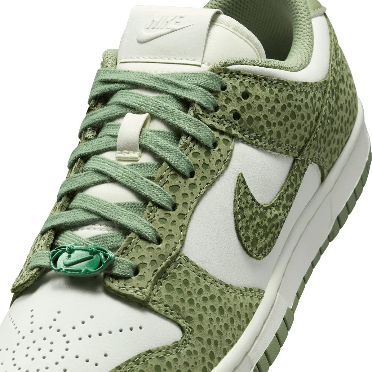 Wmns Dunk Low Premium 'Safari Honeydew'